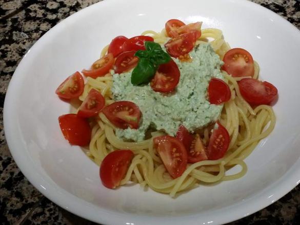 Mega leckeres leichtes Basilikumpesto WW tauglich