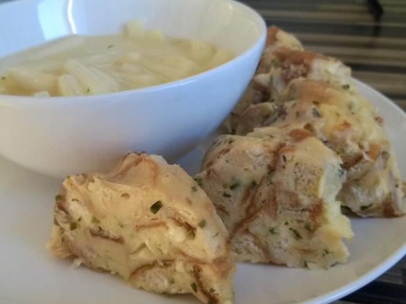 Käseknödel aus dem Varoma mit Spargel-Gemüse