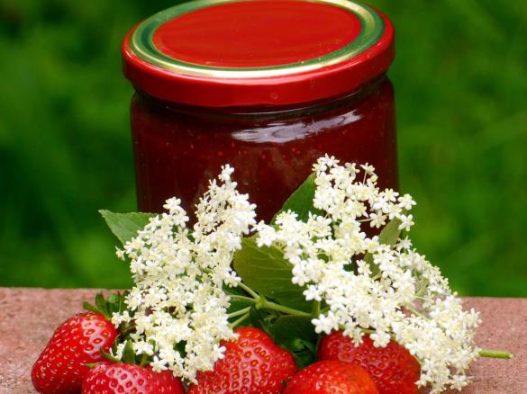 Variation von Erdbeere - Hugo - Marmelade