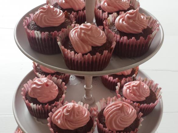 Chocolate-Vanilla-Lover-Cupcakes