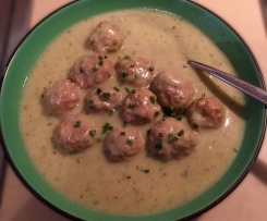 Pesto-Blumenkohlsuppe - Low Carb