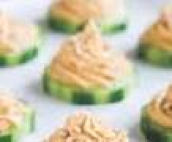 Dip mit Räucherlachs und Walnüssen