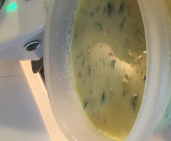 Leckere Zucchini Suppe