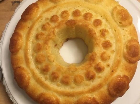 Easiest Lemon Cake Ever