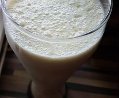 Nicoles Piztazien-Bananen-Shake für Groß und Klein