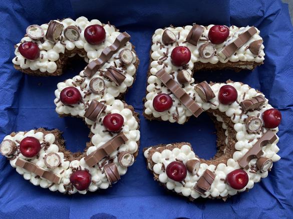 Number Cake - Schwarzwälder-Kirsch