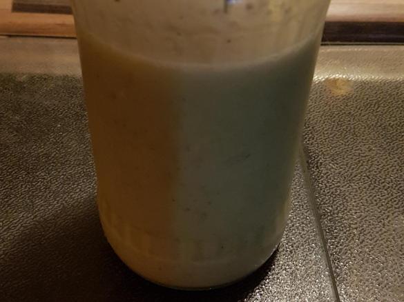 Nicoles Kräuter-Knoblauch-Dressing auf Vorrat