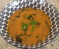 Rote Linsen Dal mit Gemüse - vegan