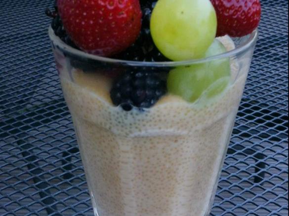 Amaranthcreme mit Beeren (Atilla Hildmann)