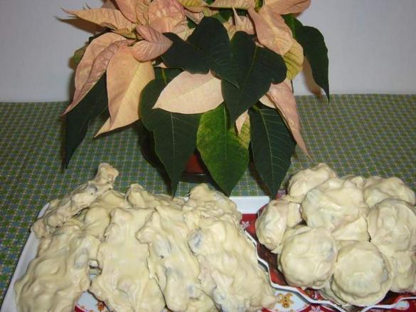 Advent Schokolade mit Cranberry und Cashewnüsse