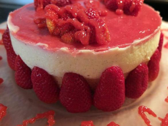 Bayrisch´ Creme mit Erdbeerspiegel