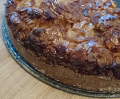 Versunkener Apfelkuchen mit Florentiner-Decke