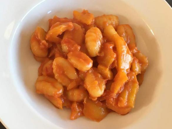 Gnocchi mit Paprikagemüse