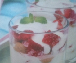 Amarettini- Erdbeer Express Dessert