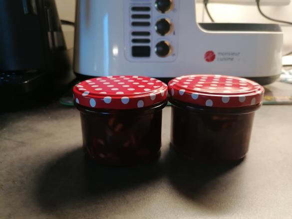 Zwetschgen Marmelade mit Zimt und Mandeln