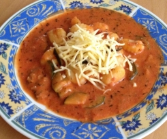 Gnocchi mit Tomaten/Zucchini Soße