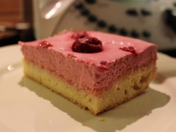 Fantakuchen mit Himbeercreme