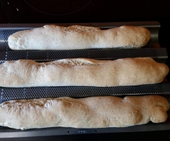 Mehrkorn-Baguette/Brötchen