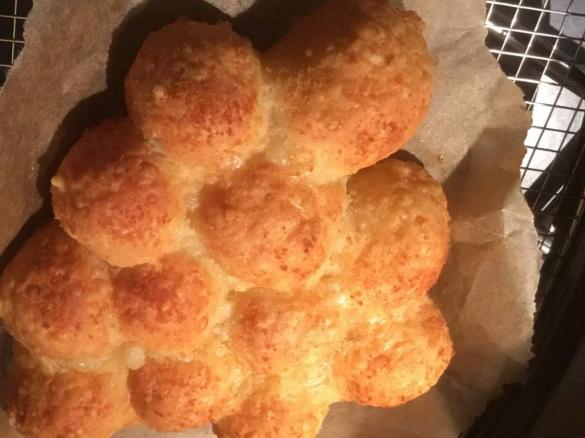 Frittierte Käsekügelchen 