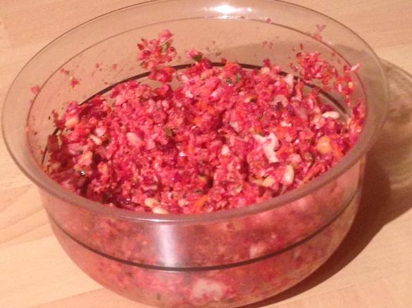 Krautsalat mit Hummus