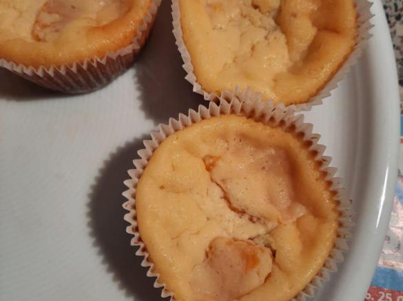Käsekuchen Muffin mit Schokoladenboden