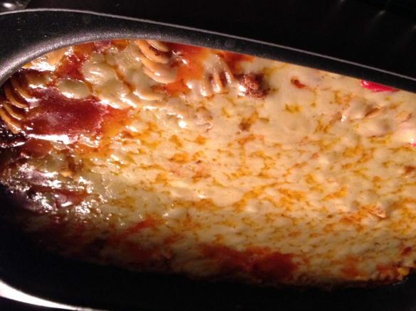 Nudel-Hack-Auflauf mit Paprika