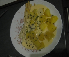 Spargel, Kartoffeln und Käsesoße - schnell, lecker und kcal-reduziert!