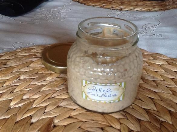 Dattel-Frischkäsecreme