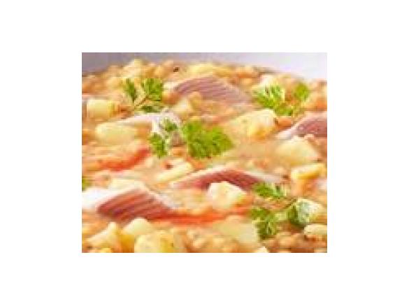Scharfe Linsensuppe mit Forellenfilet