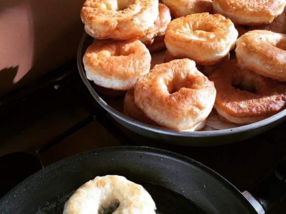 Marokkanische herzhafte Dounuts 