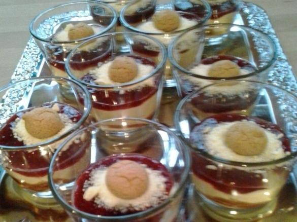 Amaretto-Spaghettieis-Dessert (Variation von Spaghettieis-Dessert) 