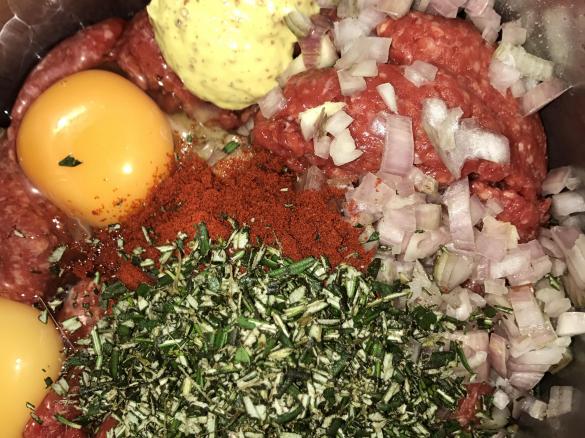 Mega fluffig-rauchige Frikadellen