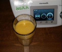 Apfel-bananen-Orangen Smoothie