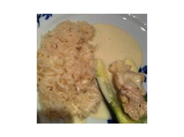 Zucchinischiffchen m. überdampften Käse