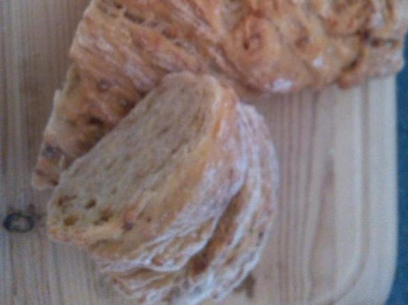 Zwiebelbrot mit Dinkel und Grünkernschrot