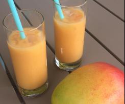 Mango-Papaya-Ananas-Smoothie
