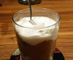 Bratapfel-Dessert mit Knusperkrümel und Mascarponecreme