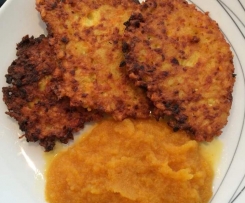 herbstliche Kartoffelpuffer mit Kürbis dazu Apfel-Kürbismus, Kürbispuffer
