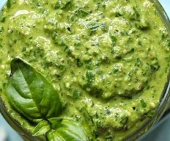 Basilikum Pesto