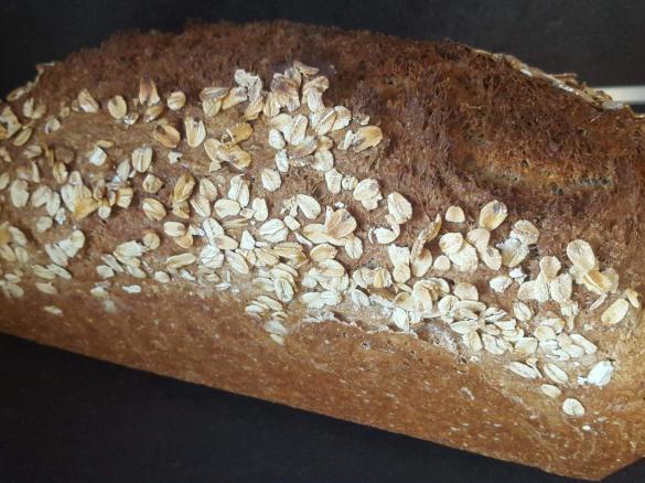 DINKELVOLLKORNBROT 