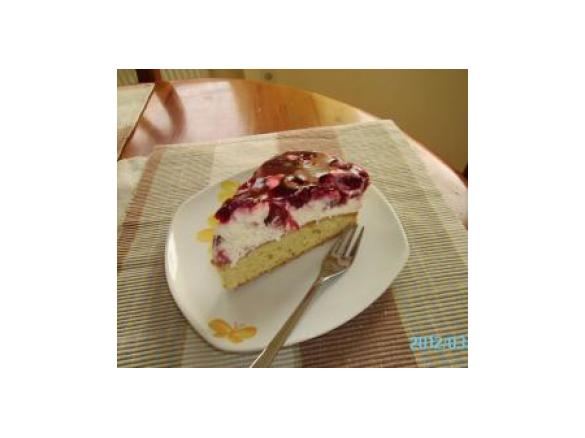 Schneewittchentorte mit Kirschen