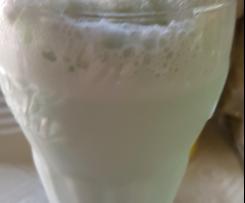 Nicoles leckerer Waldmeister Shake