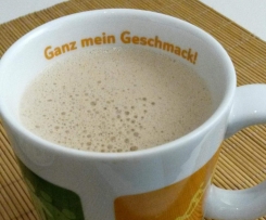Cappuccino mit Caro-Kaffee und Schokolade