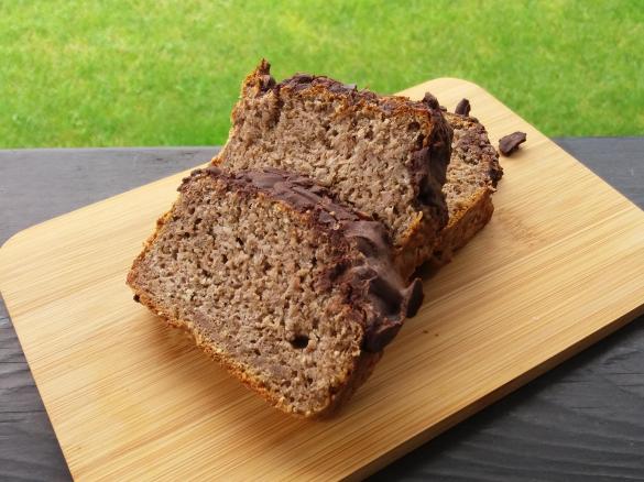 Veganes Bananenbrot ohne zusätzliches Fett oder Zucker