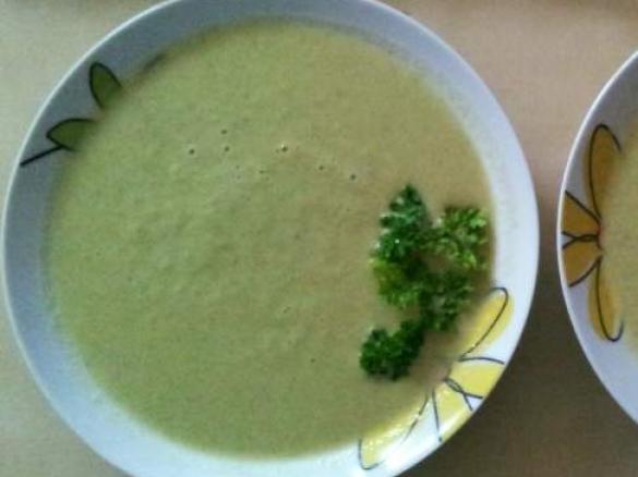 Sellerie-Schaumsüppchen (vegan)