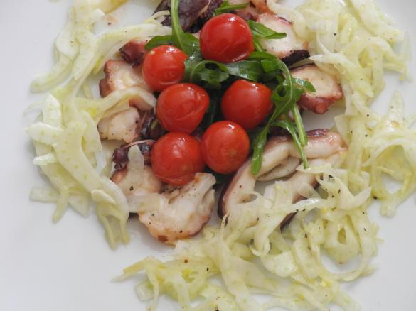 PULPO (Octopus) CARPACCIO MIT FENCHELSALAT