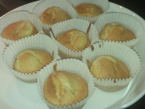 Grießmuffins mit Frischkäse und Mandarinen