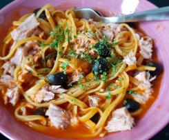 Pasta mit Oliven und Thunfisch - wie beim Italiener