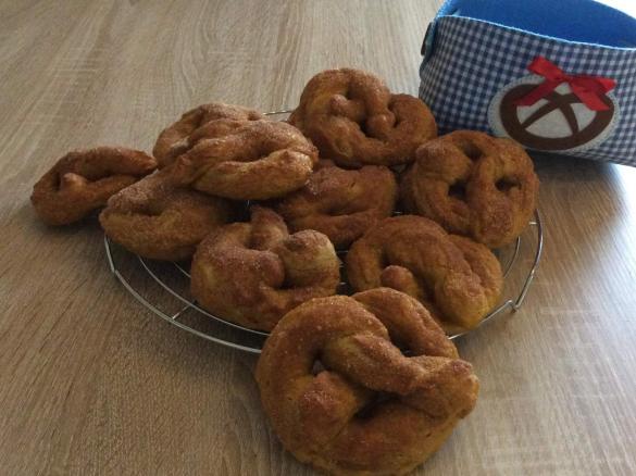 Zimt-Zucker-Kürbis Brezeln