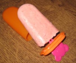 Kinder-Eis ( schmeckt auch den Großen :-) )